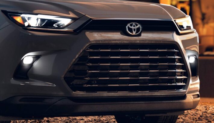 Toyota Grand Highlander Nightshade Edition teaser