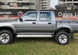 Toyota-Hilux-1999-perfil (
