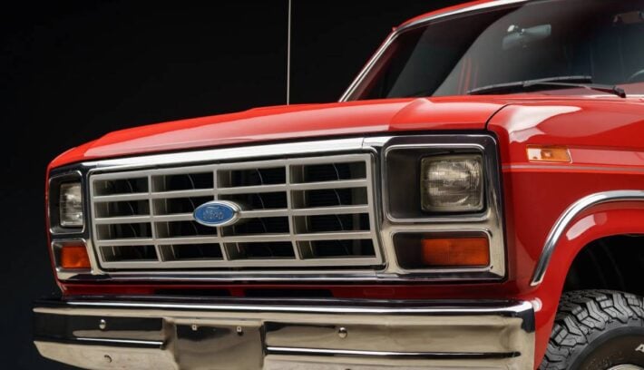 Ford F 150 1985 teaser