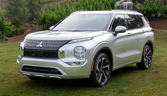 Mitsubishi lanza el Outlander 2025, el renovado SUV del segmento D