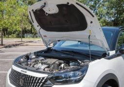 Prueba-Peugeot-2008-motor