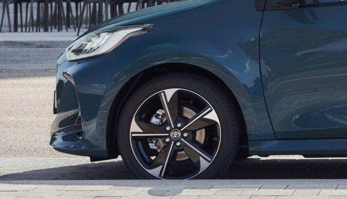 Toyota Yaris 2025 llanta