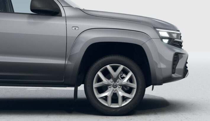 Volkswagen Amarok Trendline 4x4 manual llanta