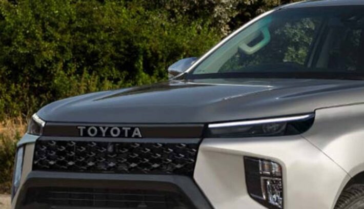Nueva Toyota Hilux teaser