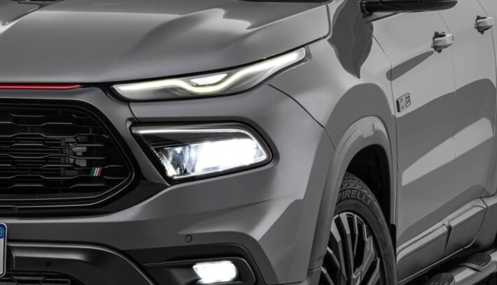 Pick up Fiat Toro Ultra Turbo 270 teaser