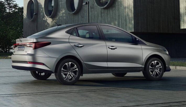 Sedan Hyundai HB20 trasera
