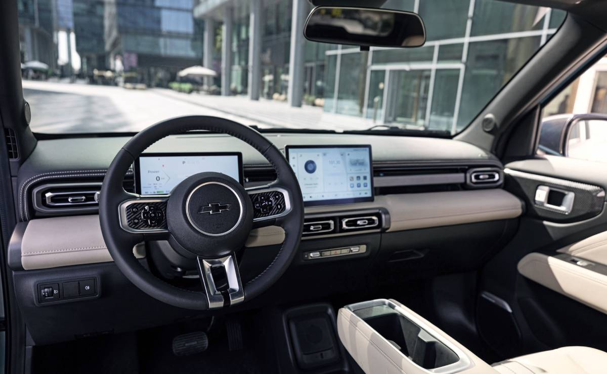 Chevrolet Spark EUV interior