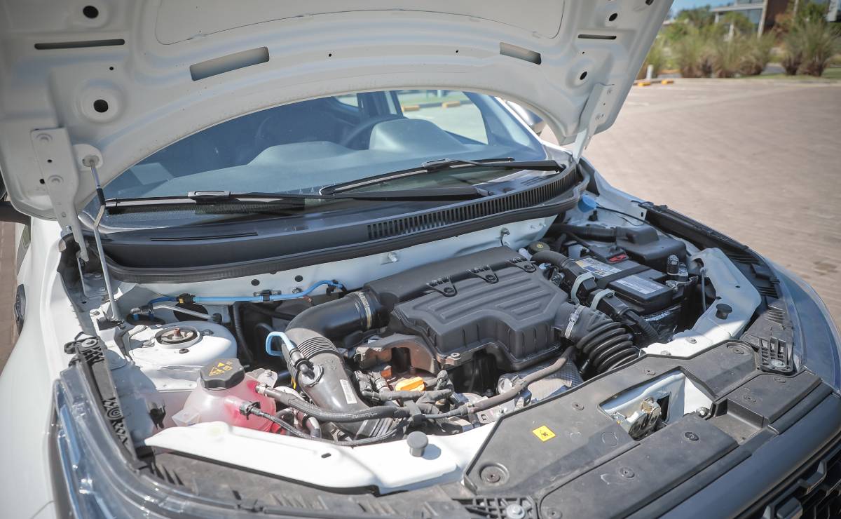 Esta pick up de Fiat cuesta menos de 37 millones y carga hasta 720 kg 4 Prueba Fiat Strada Turbo motor
