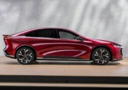 Sedan Mazda6e perfil