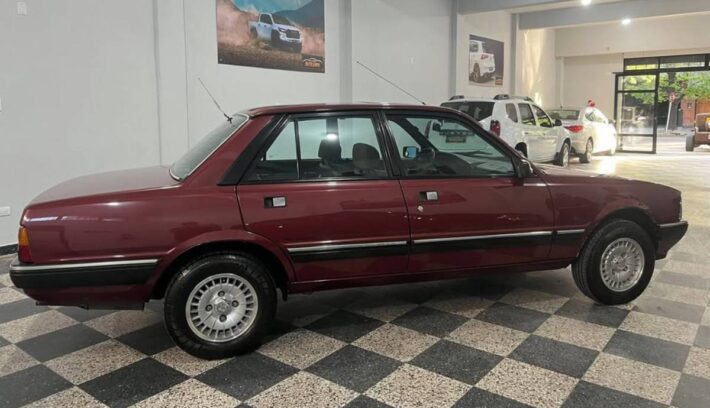 Peugeot 505 SR 1990 perfil