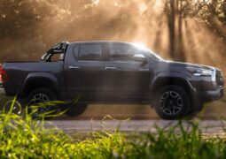 Toyota Hilux precios marzo
