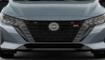 Nissan Sentra Midnight Edition 2025, la nueva versión del sedán