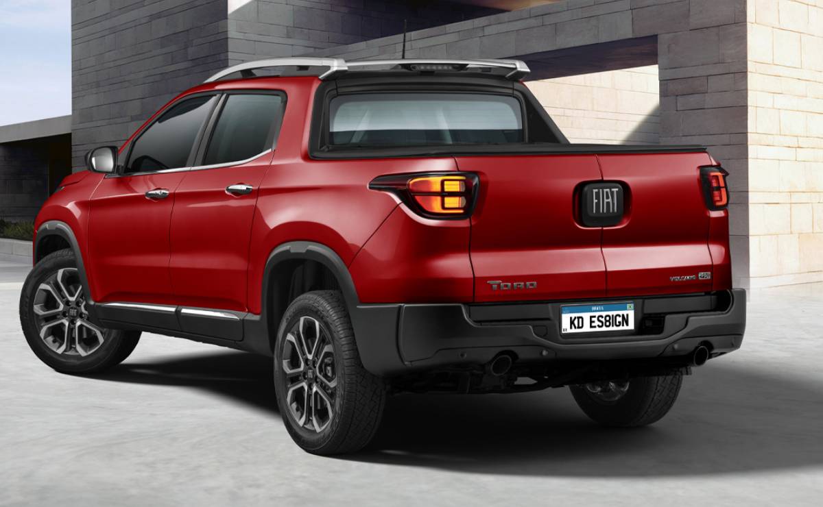Nueva Fiat Toro trasera 1
