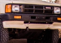 Pick up Toyota 1986 teaser