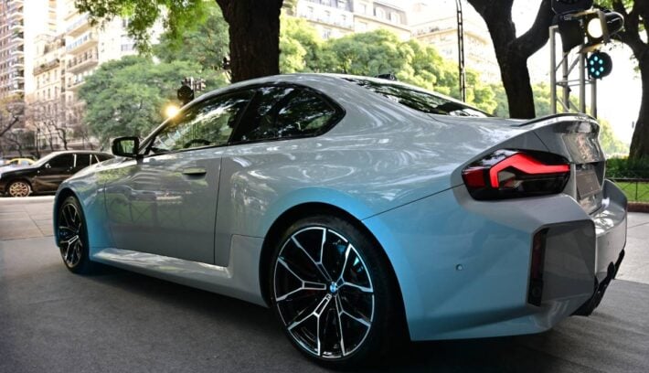 BMW M2 perfil