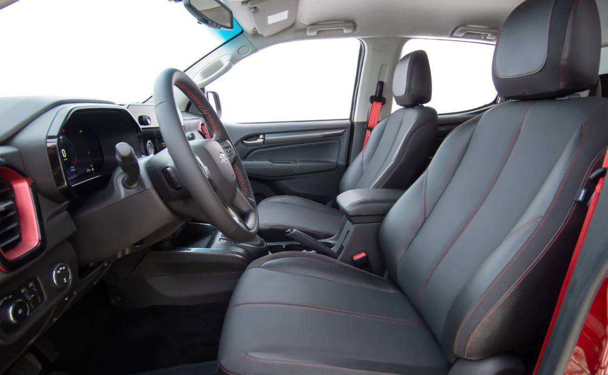 Chevrolet S10 Z71 interior 1