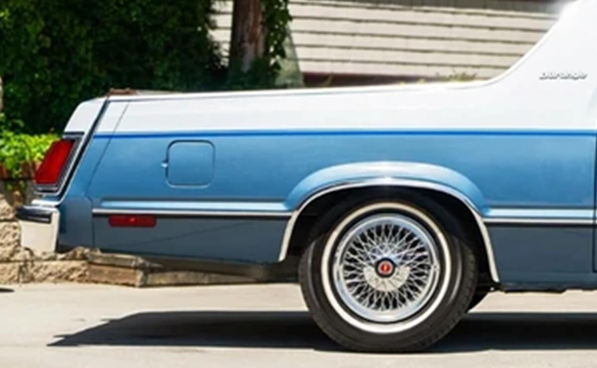 Una pick up Ford Durango de 1981