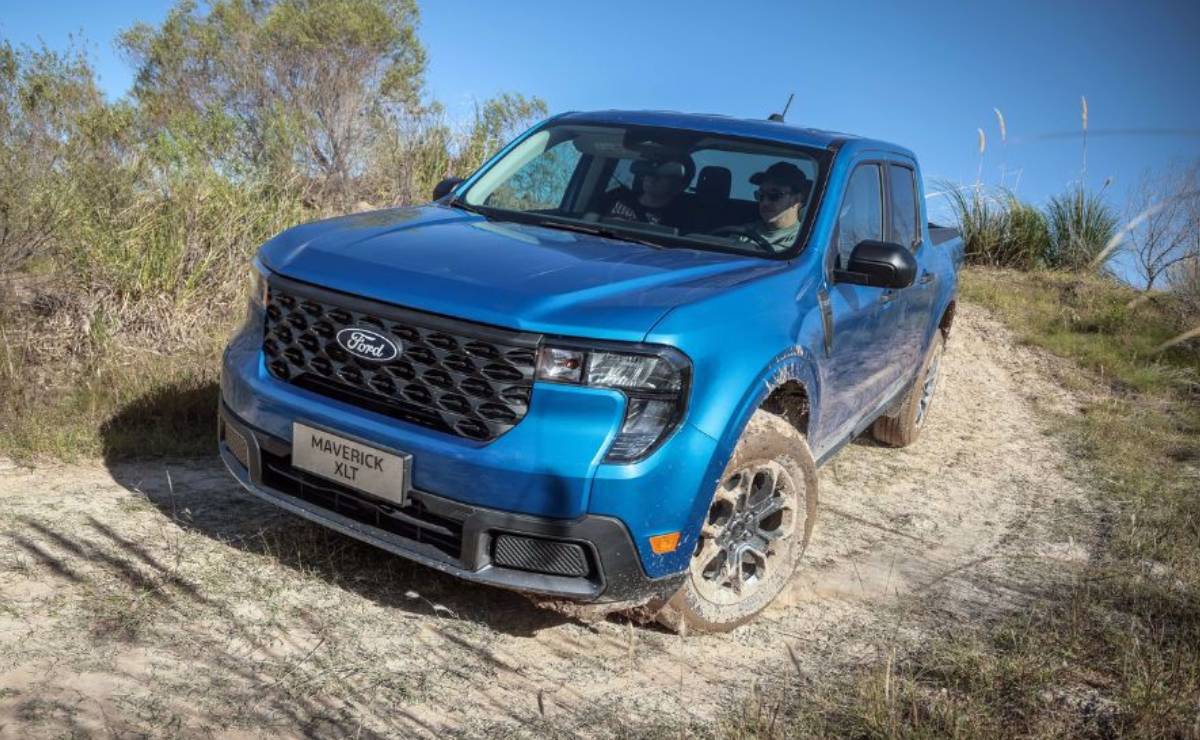 Ford Maverick XLT frente