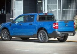 Ford Maverick XLT trasera