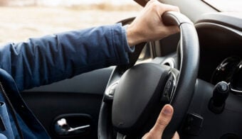 Illinois va por una Ley que aplica cambios en la licencia de conducir