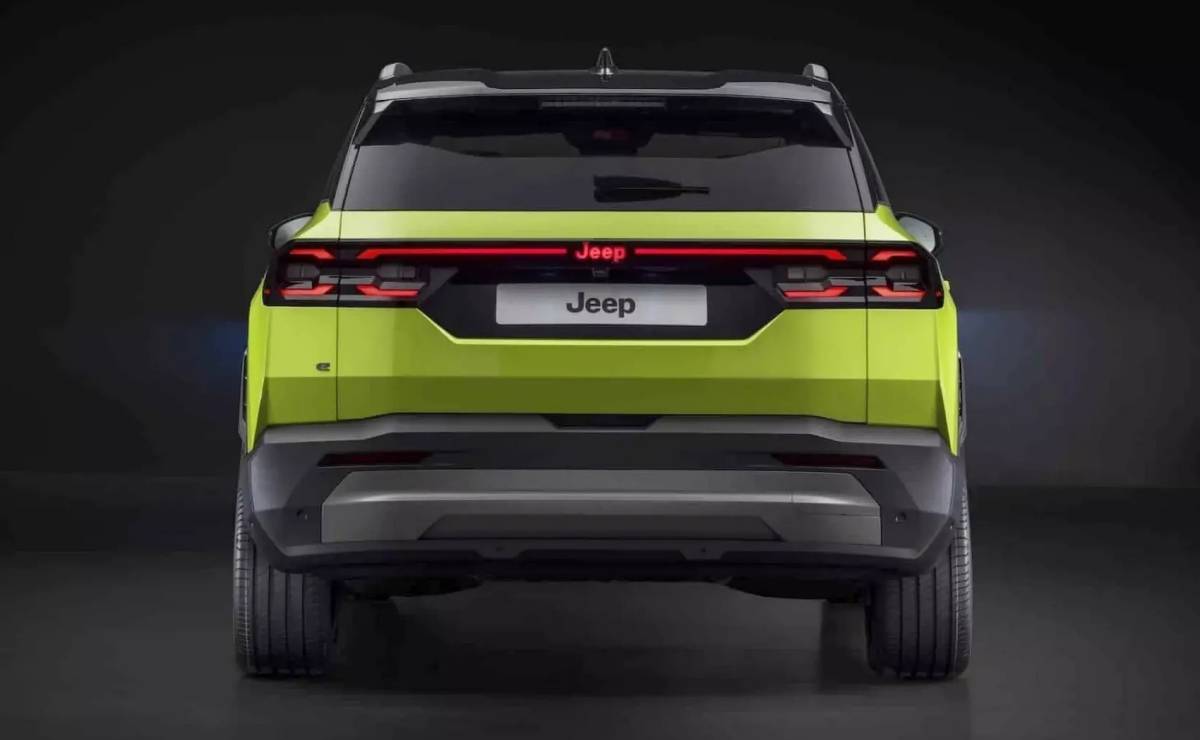 Nuevo Jeep Compass cola