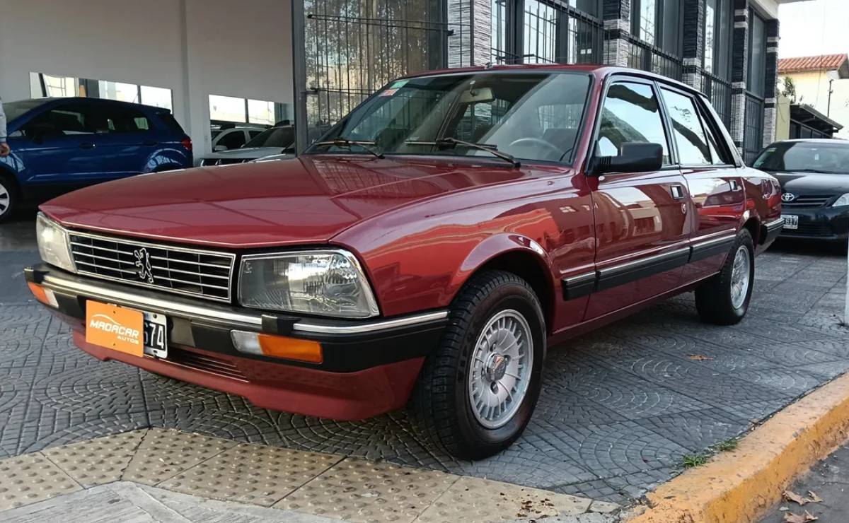 Peugeot 505 1992 frente