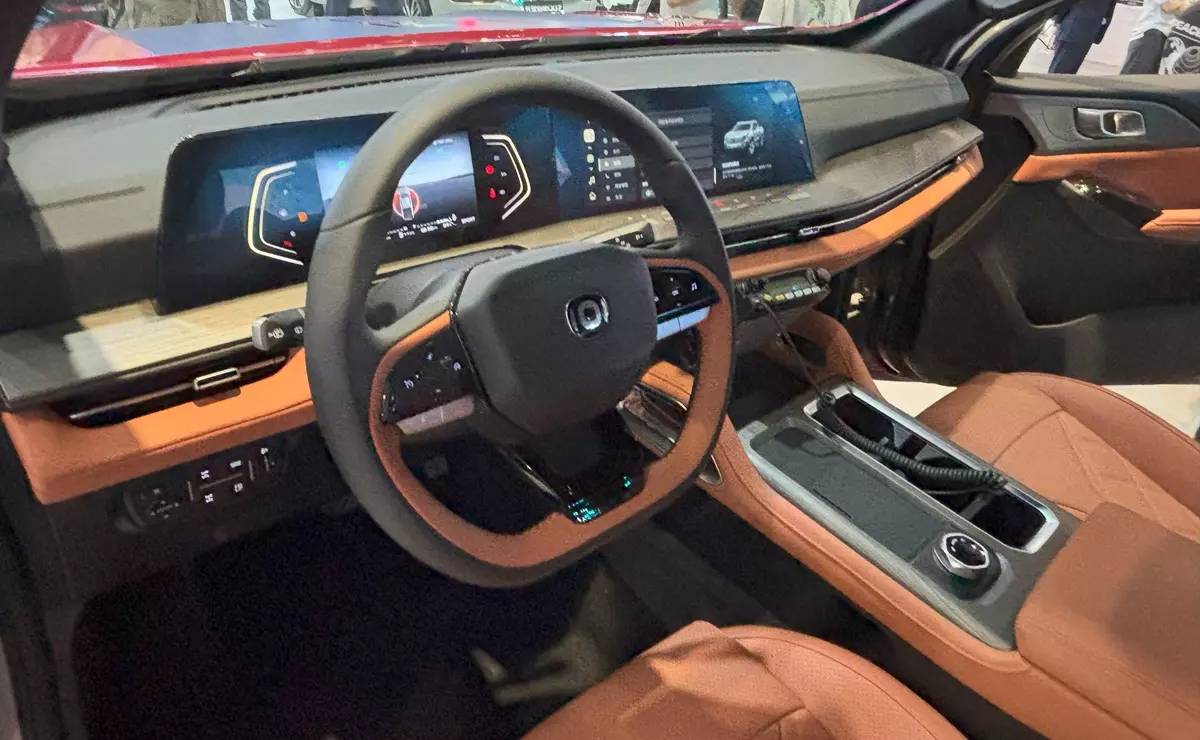 Pick up Changan Hunter interior 1