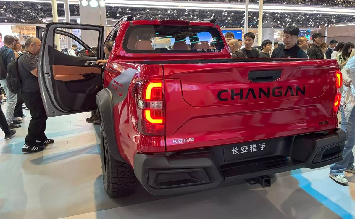 Pick up Changan Hunter trasera 1