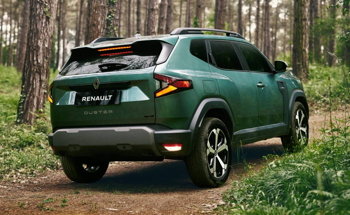 Renault Duster Hybrid trasera