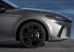 Toyota Camry (8)