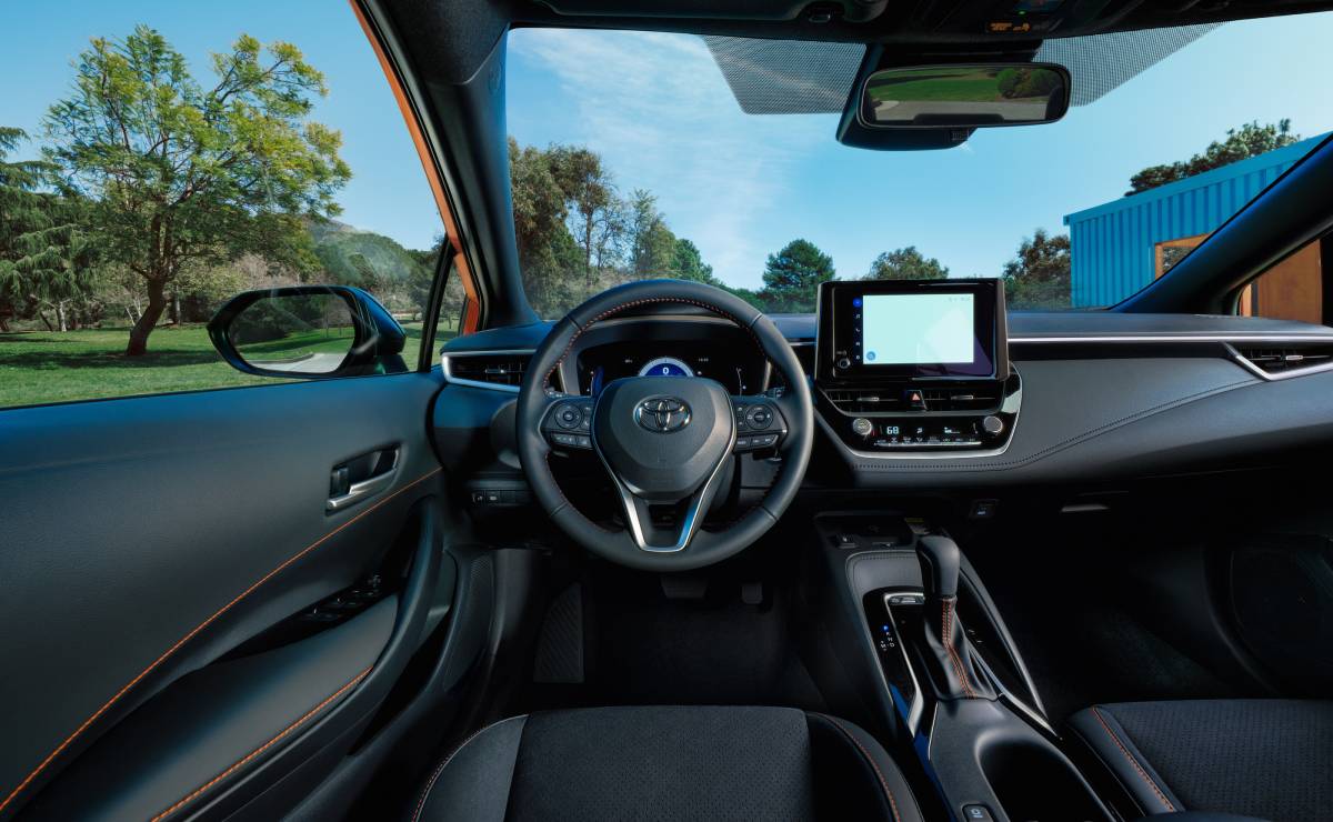 Toyota Corolla FX interior