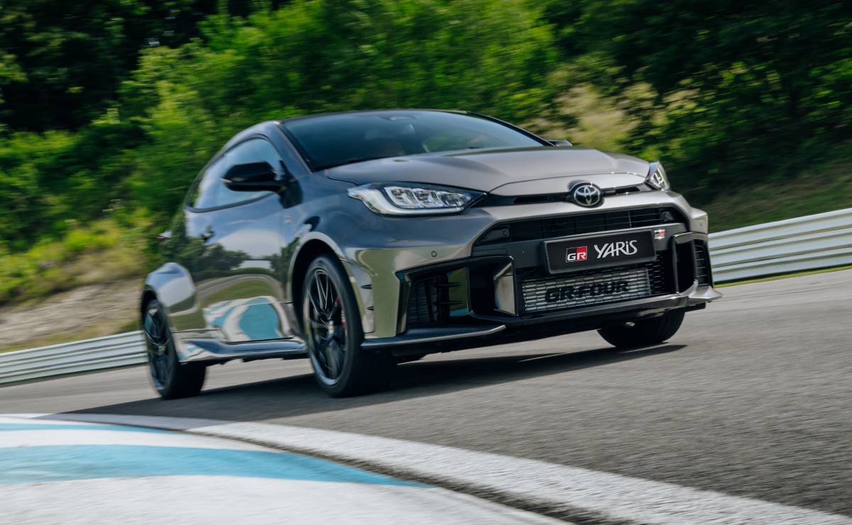 Toyota GR Yaris 2025 accion frent 1