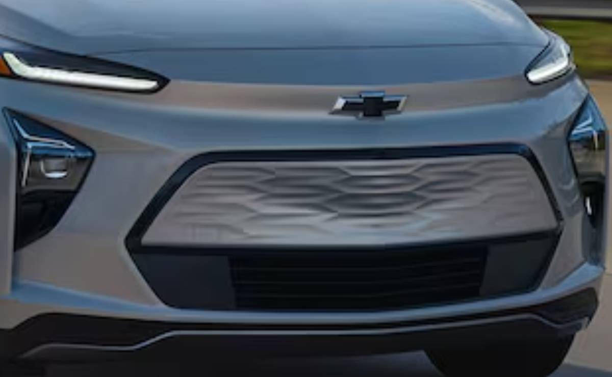 Chevrolet Bolt teaser
