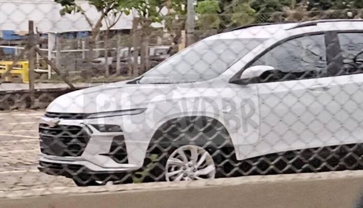 Chevrolet presentará este año la nueva Tracker: te anticipamos los principales cambios del SUV 1 Chevrolet Tracker 2026 trompa 1