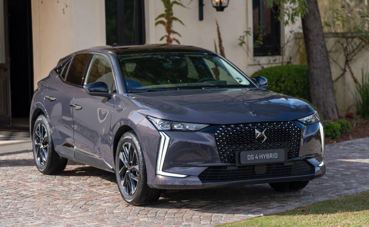 DS 4 HYBRID