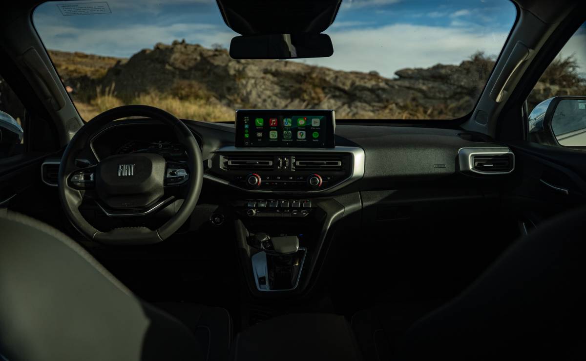 Fiat Titano lanzamiento interior