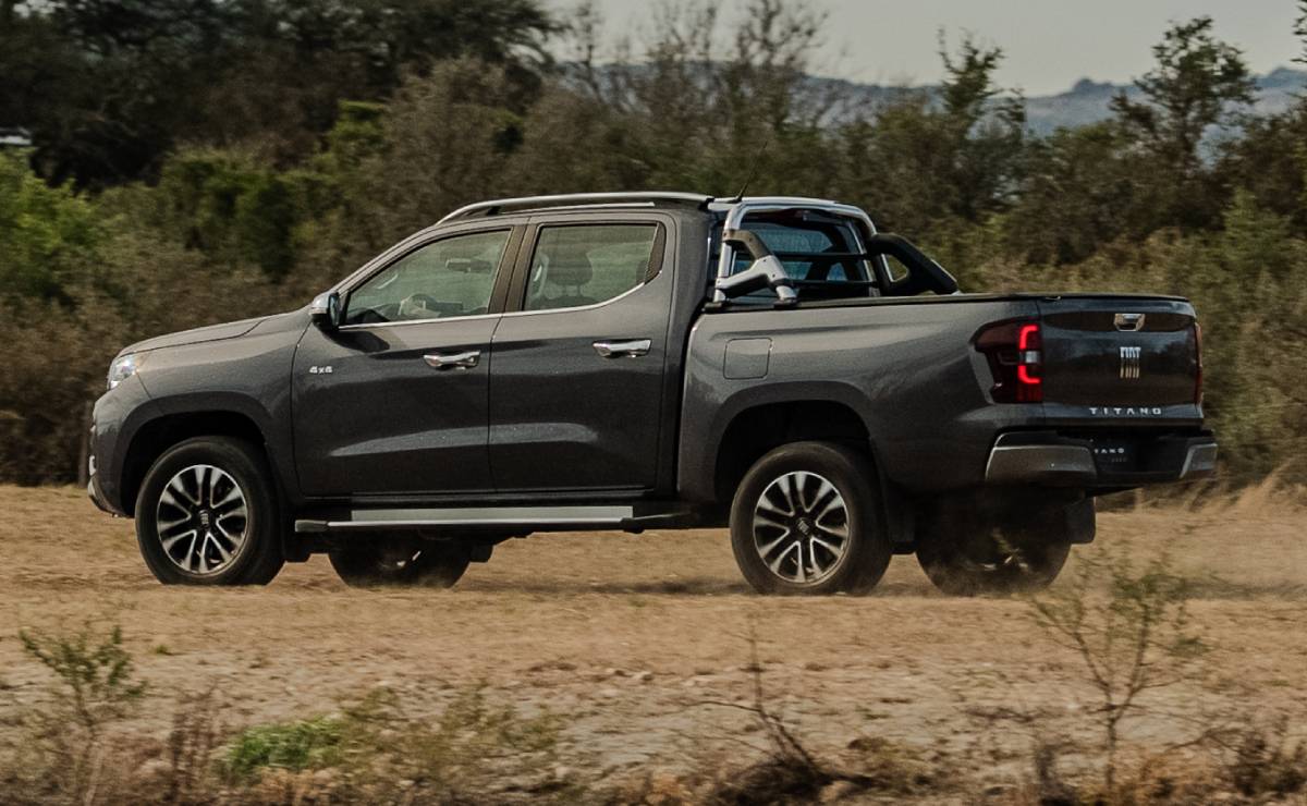 Fiat Titano lanzamiento trasera