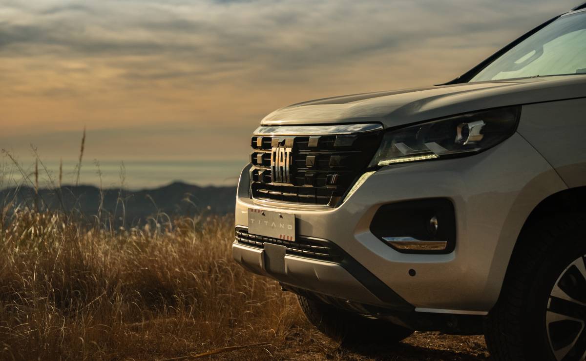 Fiat Titano lanzamiento trompa