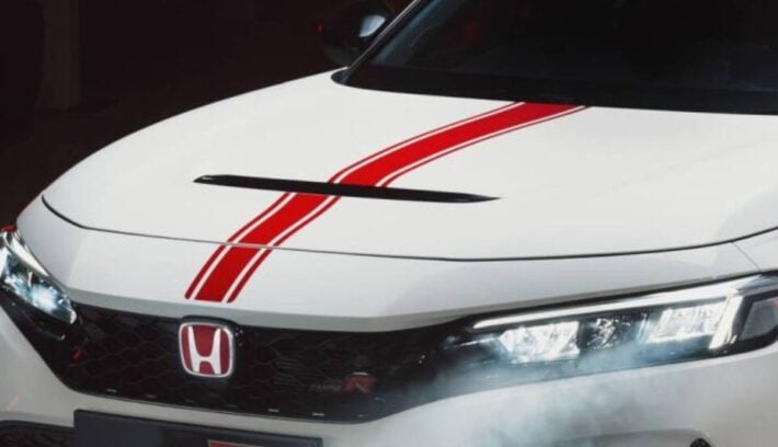 Honda anunció el adiós a un mítico deportivo con esta versión limitada: ¿cuánto cuesta? 1 Honda Civic Type R Ultimate Edition teaser