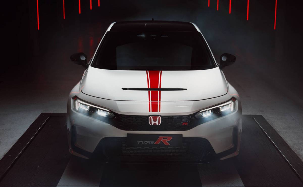 Honda Civic Type R Ultimate Edition trompa