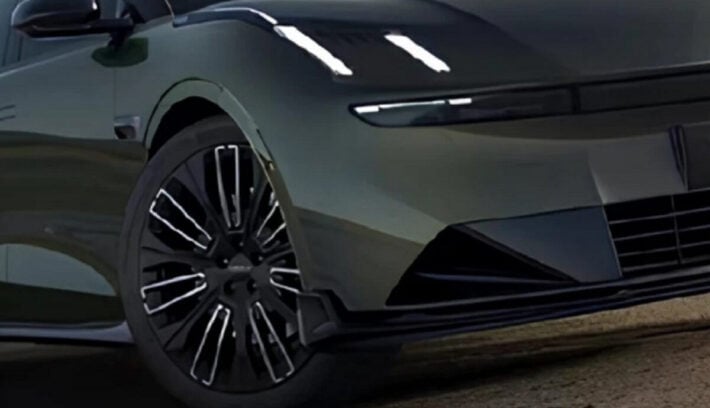 Geely Lynk & Co 10 EM-P, el sedán más lujoso
