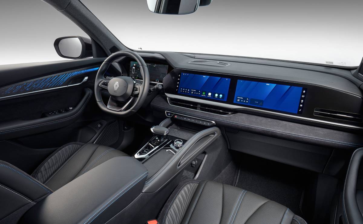 Renault Grand Koleos Espirit Alpine interior