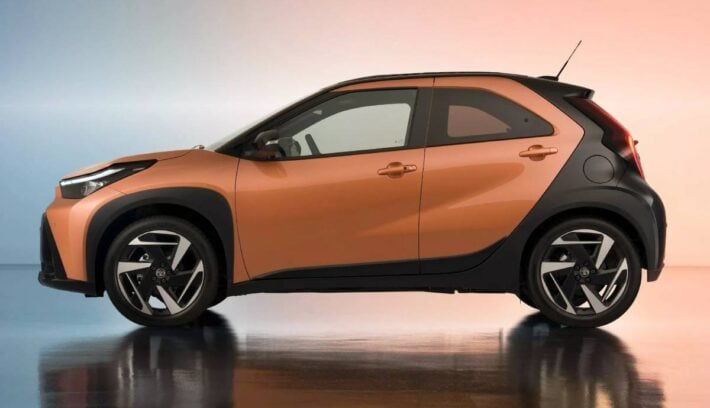 Toyota Aygo X perfil