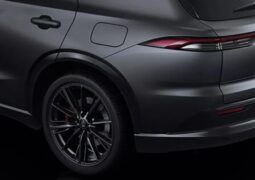 Toyota Crown y su versión exclusiva Matte Limited
