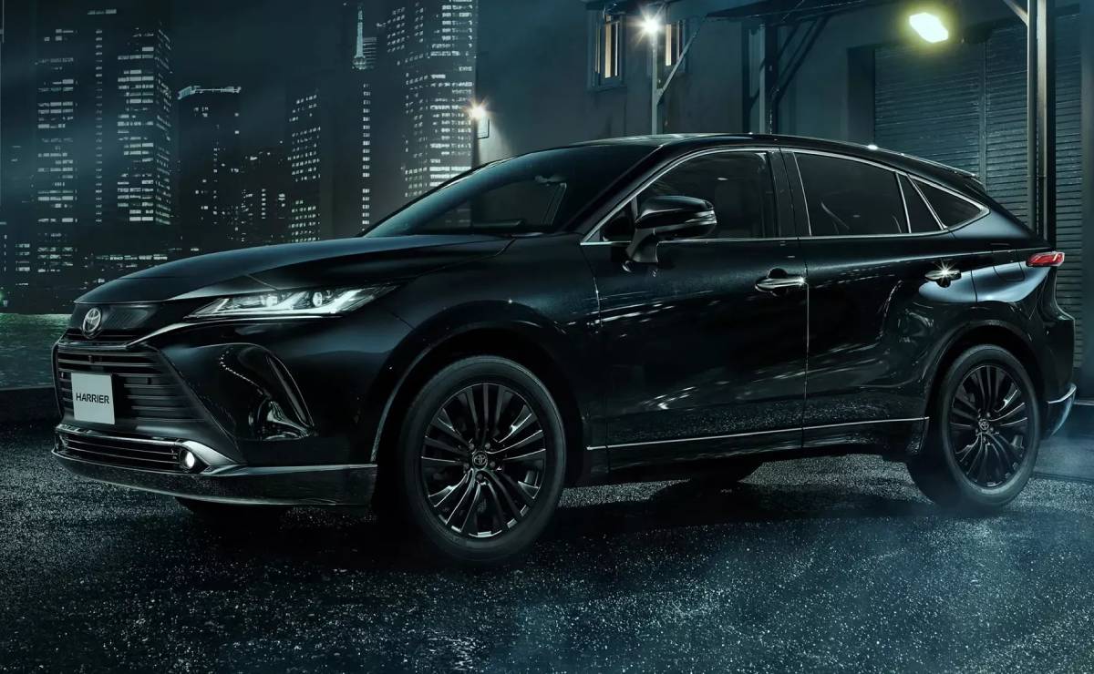 Toyota Harrier Nightshade Edition frente 1