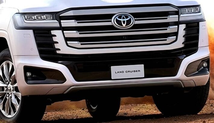 Toyota Land Cruiser Hybrid teaser