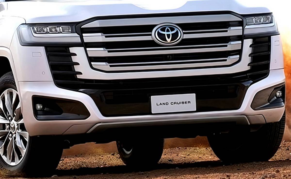 Toyota Land Cruiser Hybrid teaser