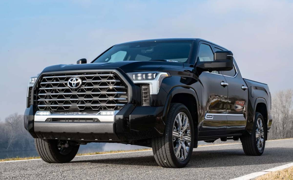 Toyota Tundra frente 1 1