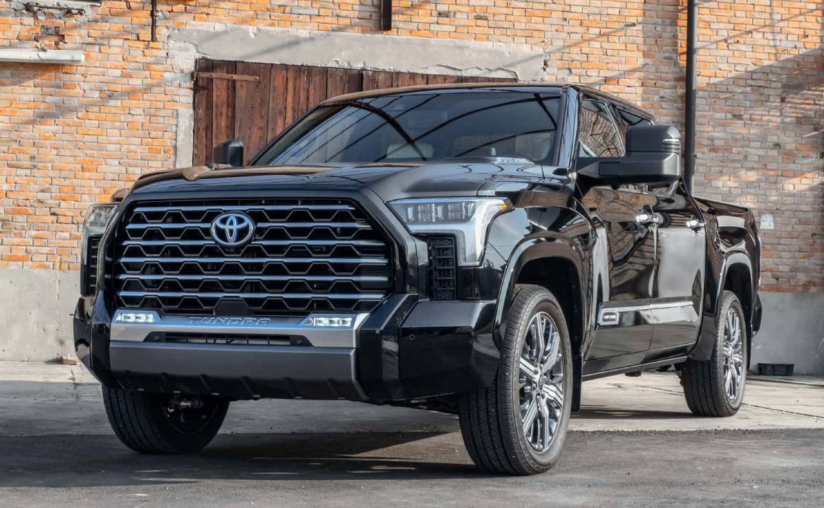 Toyota Tundra frente 1