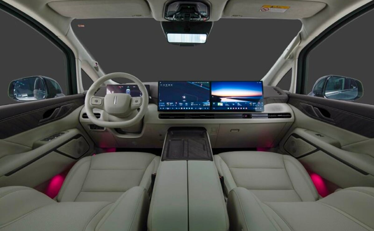 Faraday Future FX Super One interior